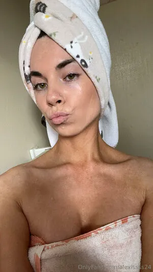 Alexissss24 OnlyFans Leaked Free Thumbnail Picture - #KH5HtMRSpu