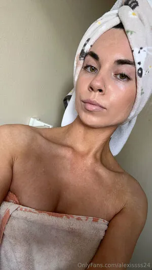 Alexissss24 OnlyFans Leaked Free Thumbnail Picture - #L8mYlZEY2x