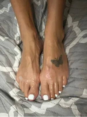Alexisyogafeet OnlyFans Leaked Free Thumbnail Picture - #ZATlYy6IjK