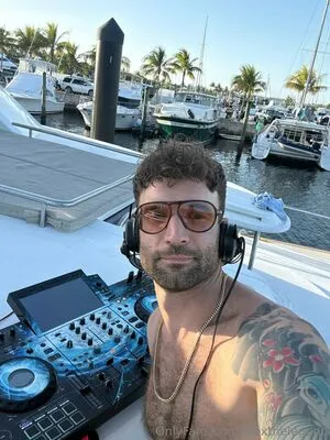 Alexthelegend OnlyFans Leaked Free Thumbnail Picture - #t35470apJO