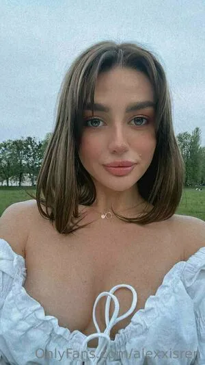 Alexxisren OnlyFans Leaked Free Thumbnail Picture - #WAZtNieCHP