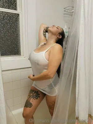 Alexxrenee24 OnlyFans Leaked Free Thumbnail Picture - #0NxtQcFPfb