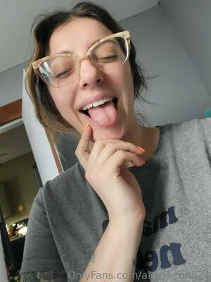 Alexxrenee24 OnlyFans Leaked Free Thumbnail Picture - #FlxWyncsBZ
