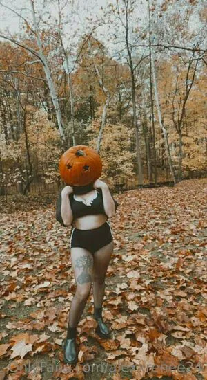 Alexxrenee24 OnlyFans Leaked Free Thumbnail Picture - #glIRRSM8DX