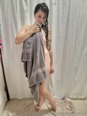 Alexxrenee24 OnlyFans Leaked Free Thumbnail Picture - #nbv3CnIAyc