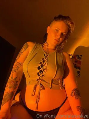 Alexxskye OnlyFans Leaked Free Thumbnail Picture - #HWAsbhouT9