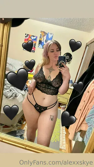 Alexxskye OnlyFans Leaked Free Thumbnail Picture - #fyrIgay780