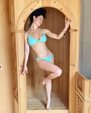 Ali Cobrin OnlyFans Leaked Free Thumbnail Picture - #EVOnueMvsa