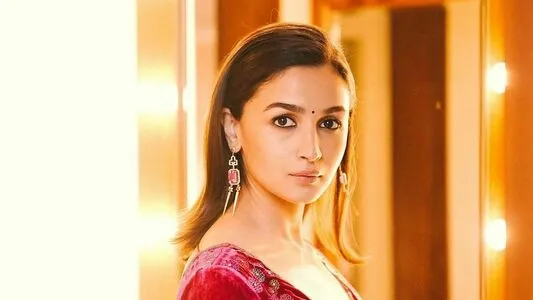 Alia Bhatt OnlyFans Leaked Free Thumbnail Picture - #vn970S4CL2