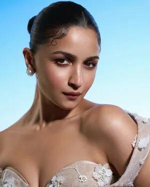 Alia Bhatt OnlyFans Leaked Free Thumbnail Picture - #x3d9Z6jsl3