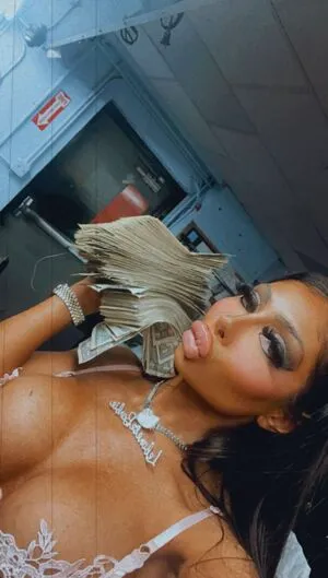 Alia May OnlyFans Leaked Free Thumbnail Picture - #2JcgRytXmu