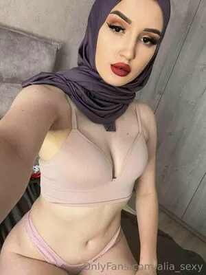 Alia Sexy OnlyFans Leaked Free Thumbnail Picture - #Itlf3TazEW