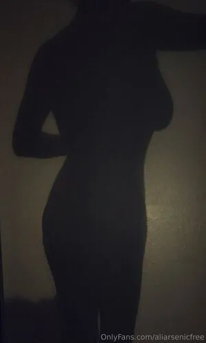 Aliarsenicfree OnlyFans Leaked Free Thumbnail Picture - #IOYg3ec3en