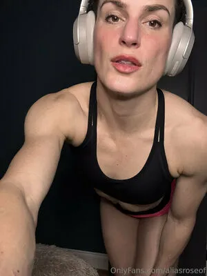 Aliasroseof OnlyFans Leaked Free Thumbnail Picture - #RSTYZ4aOrA