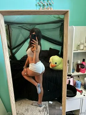 Aliasvips OnlyFans Leaked Free Thumbnail Picture - #L2iWauj9QK