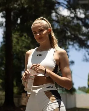 Alica Schmidt OnlyFans Leaked Free Thumbnail Picture - #I8YN9HeL1d
