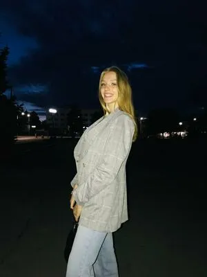 Alice 19f OnlyFans Leaked Free Thumbnail Picture - #Z6n1H8PNDU