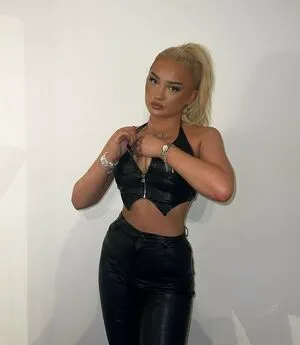 Alice Amber Huntley OnlyFans Leaked Free Thumbnail Picture - #JeKtzvxxZi