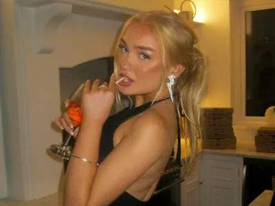 Alice Amber Huntley OnlyFans Leaked Free Thumbnail Picture - #KvaJE2NNcm