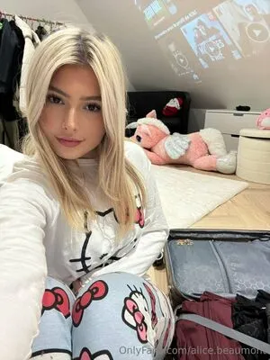 Alice Beaumont OnlyFans Leaked Free Thumbnail Picture - #Nz00BqCptz