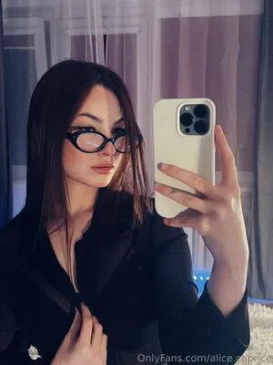 Alice Caprice OnlyFans Leaked Free Thumbnail Picture - #OQuFixQLMR