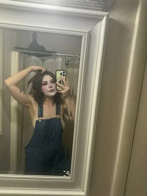 Alice Carousel OnlyFans Leaked Free Thumbnail Picture - #cArnFEHSJE