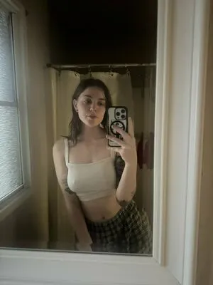 Alice Carousel OnlyFans Leaked Free Thumbnail Picture - #wykfZ2Z9bh