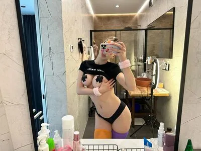 Alice Delish OnlyFans Leaked Free Thumbnail Picture - #3REFLMTXld