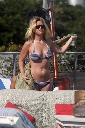 Alice Eve OnlyFans Leaked Free Thumbnail Picture - #8mnhax3jak