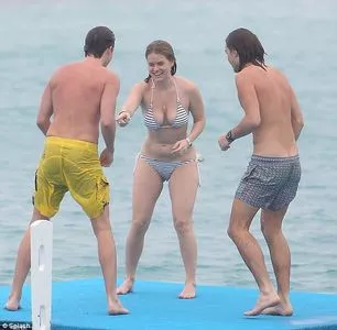 Alice Eve OnlyFans Leaked Free Thumbnail Picture - #PKXwwffLEK