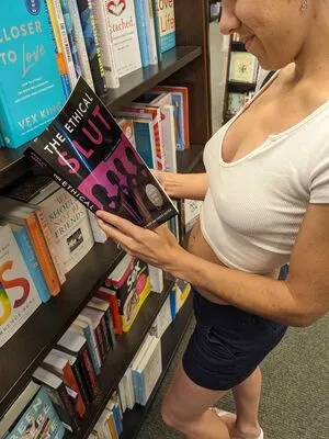 Alice Fox OnlyFans Leaked Free Thumbnail Picture - #apOre3p0HK