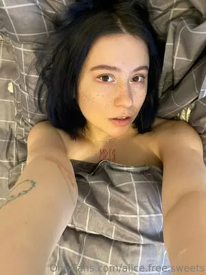 Alice Free Sweets OnlyFans Leaked Free Thumbnail Picture - #gs7CcfEARz