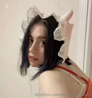 Alice Free Sweets OnlyFans Leaked Free Thumbnail Picture - #ufhMs9V1a2