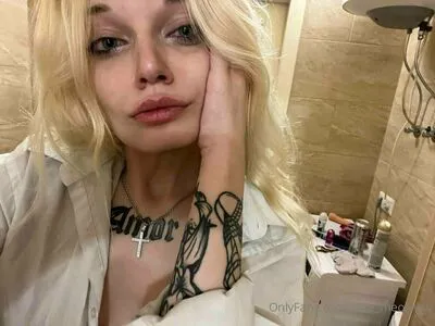 Alice Hot Xxx OnlyFans Leaked Free Thumbnail Picture - #d92Jw8HD5B