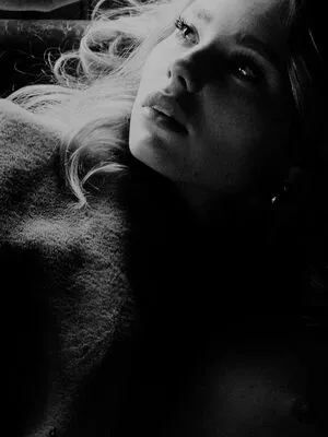 Alice Li OnlyFans Leaked Free Thumbnail Picture - #4MST4lyC5Z