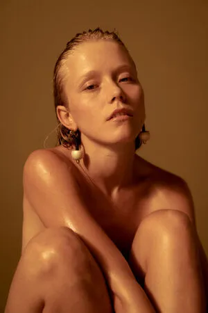 Alice Lou OnlyFans Leaked Free Thumbnail Picture - #AEJrTbcQYV