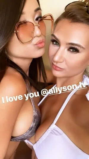 Alice Ly OnlyFans Leaked Free Thumbnail Picture - #09vOae5FO6