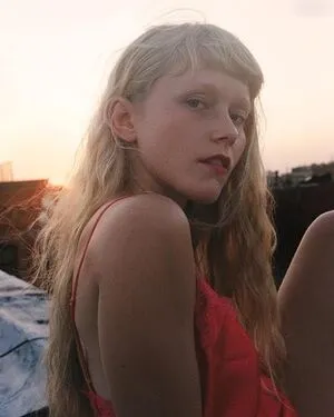Alice Phoebe Lou OnlyFans Leaked Free Thumbnail Picture - #VPKY0q2xHO