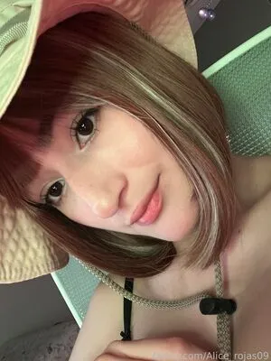 Alice Rojas09 OnlyFans Leaked Free Thumbnail Picture - #dJOYCHoopd