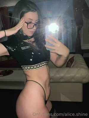Alice Shine OnlyFans Leaked Free Thumbnail Picture - #Gx28A8NNIH