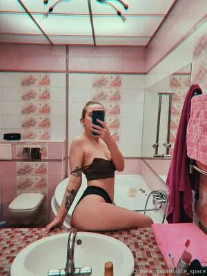 Alice Space OnlyFans Leaked Free Thumbnail Picture - #5cIPA7UgDp