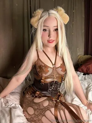 Alice Starr OnlyFans Leaked Free Thumbnail Picture - #ZZBHeui0UL