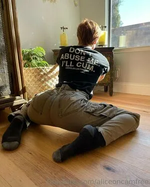 Alice White OnlyFans Leaked Free Thumbnail Picture - #28LvsL3xxa