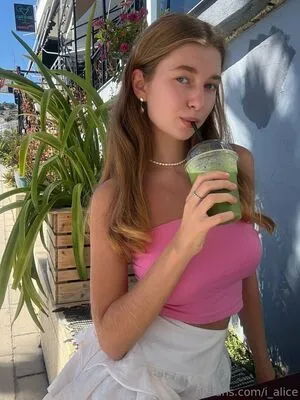 Alice OnlyFans Leaked Free Thumbnail Picture - #MOrblpeZYB