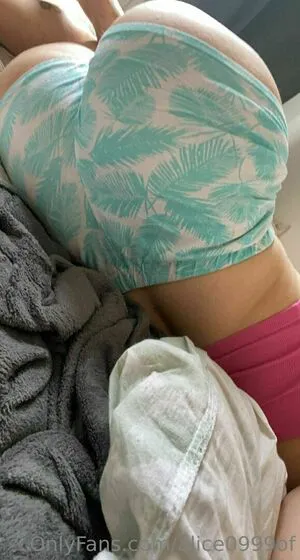 Alice0999of OnlyFans Leaked Free Thumbnail Picture - #zEguMwwzuf