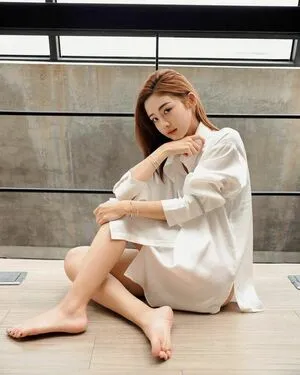 Alice821204 OnlyFans Leaked Free Thumbnail Picture - #vlMbfb4nwp