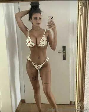 Alicebaaker OnlyFans Leaked Free Thumbnail Picture - #TfFlffVVNZ