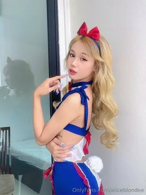 Aliceblondee OnlyFans Leaked Free Thumbnail Picture - #zz1ndQjaJU