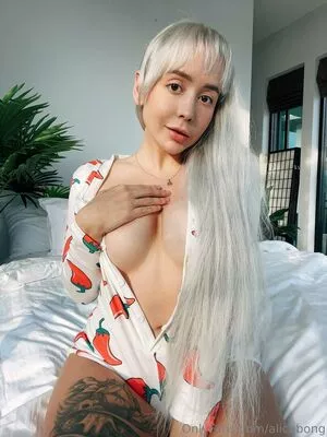 AliceBong OnlyFans Leaked Free Thumbnail Picture - #tkMYgvol8I