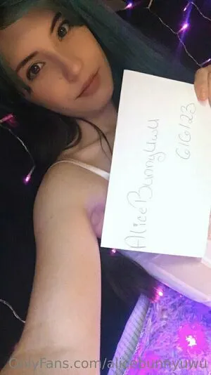 Alicebunnyuwu OnlyFans Leaked Free Thumbnail Picture - #yYw3mYVTLr
